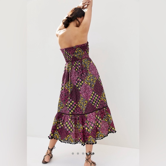 Anthropologie Smocked Abstract Midi Dreas - Picture 2 of 10